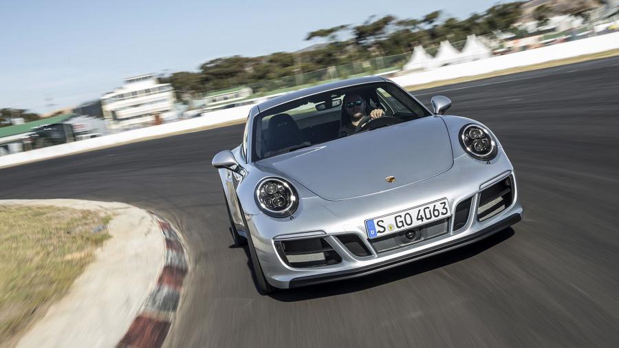  Porsche 911 Carrera GTS Coupe 2017 года  (WW) (фото 42 из 44)